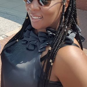 Meet your Posher, Cassandra